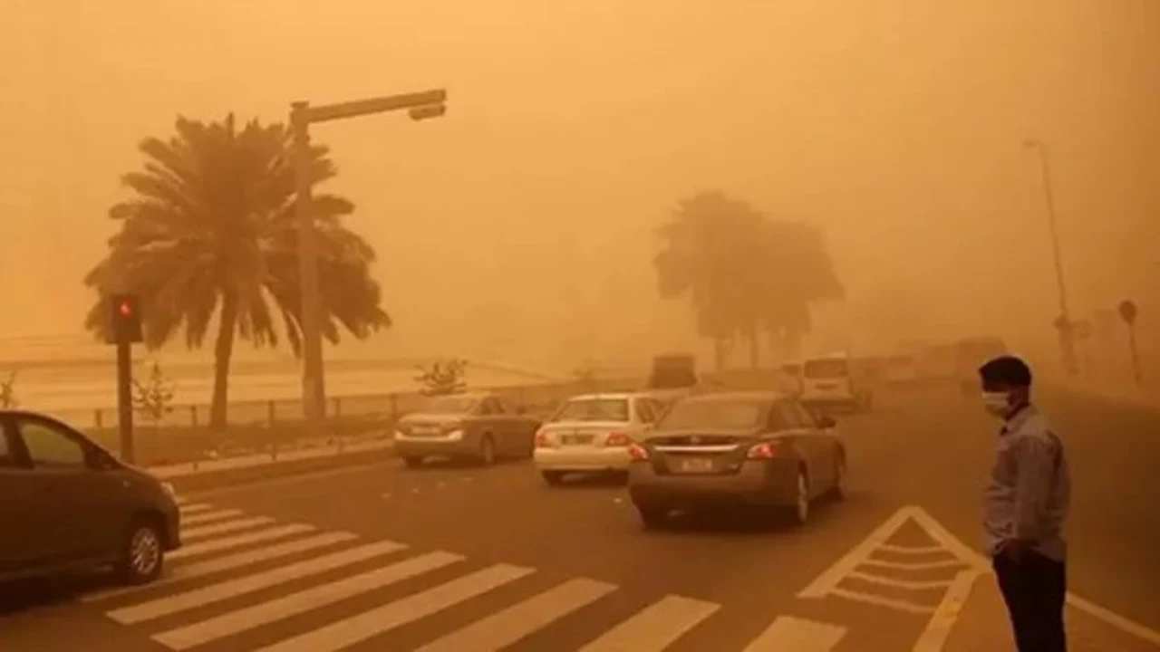 رياح الألف متر.. تحذيرات من تدهور الرؤية بـ القاهرة والمحافظات خلال ساعات